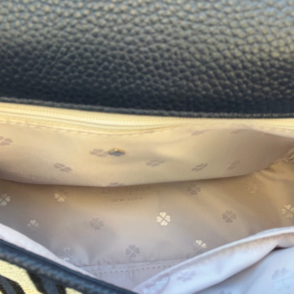 Kate Spade Run Around Stripe Large Flap Crossbody - Picture 5 of 6